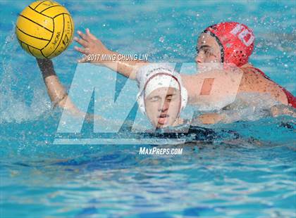 Thumbnail 1 in Laguna Beach vs. San Clemente (Newport Holiday Cup) photogallery.