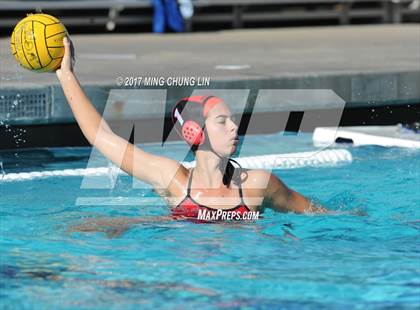Thumbnail 1 in Laguna Beach vs. San Clemente (Newport Holiday Cup) photogallery.
