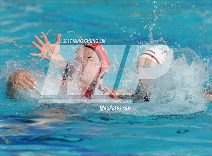 Thumbnail 1 in Laguna Beach vs. San Clemente (Newport Holiday Cup) photogallery.