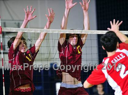 Thumbnail 2 in La Canada @ La Salle photogallery.