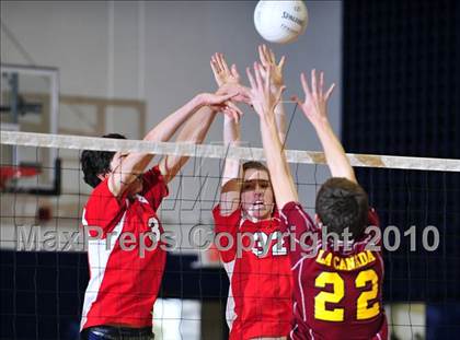 Thumbnail 2 in La Canada @ La Salle photogallery.