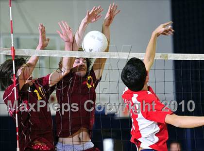 Thumbnail 1 in La Canada @ La Salle photogallery.