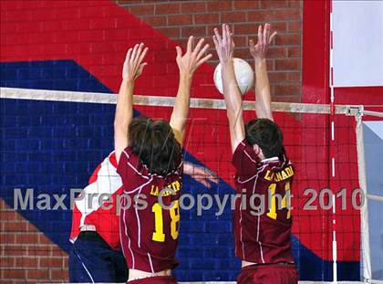 Thumbnail 1 in La Canada @ La Salle photogallery.