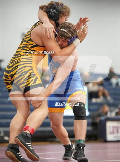 Thumbnail 2 in Hernando vs Oxford photogallery.