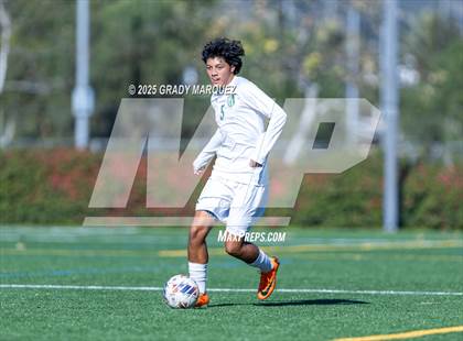 Thumbnail 2 in St. Francis vs. Edison photogallery.