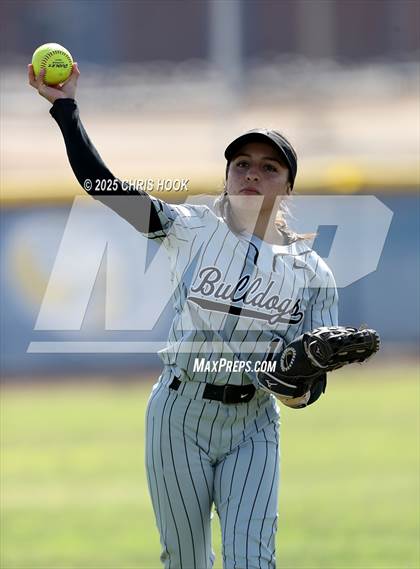 Thumbnail 2 in Douglas @ Sahuarita photogallery.