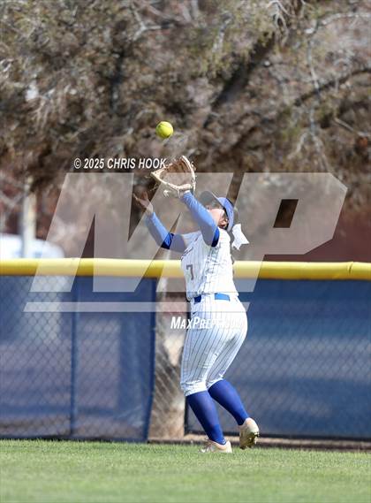 Thumbnail 3 in Douglas @ Sahuarita photogallery.