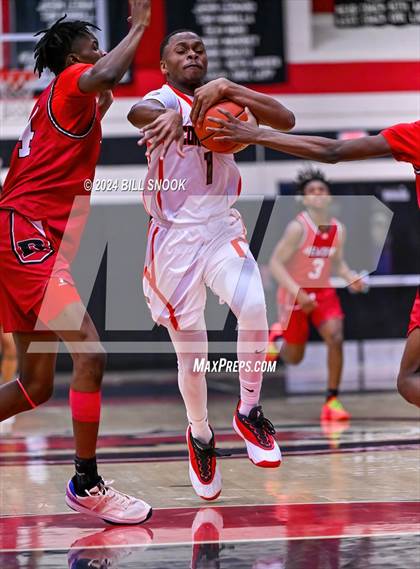 Thumbnail 2 in Reading @ Coatesville photogallery.