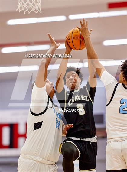 Thumbnail 2 in Burbank vs. Chavez (Cordova Christmas Tournament) photogallery.