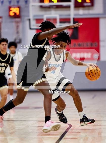Thumbnail 2 in Burbank vs. Chavez (Cordova Christmas Tournament) photogallery.