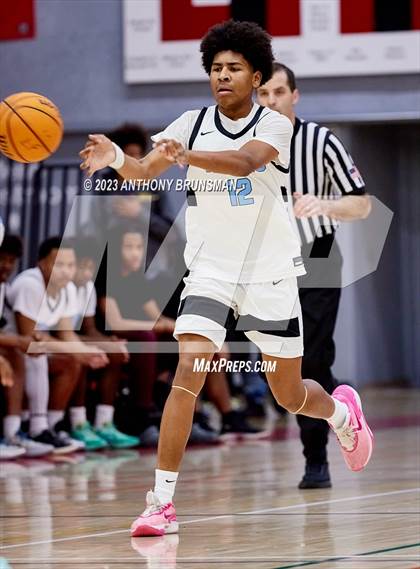 Thumbnail 3 in Burbank vs. Chavez (Cordova Christmas Tournament) photogallery.