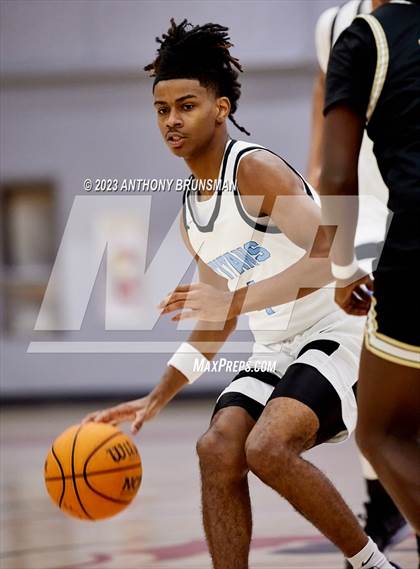 Thumbnail 2 in Burbank vs. Chavez (Cordova Christmas Tournament) photogallery.