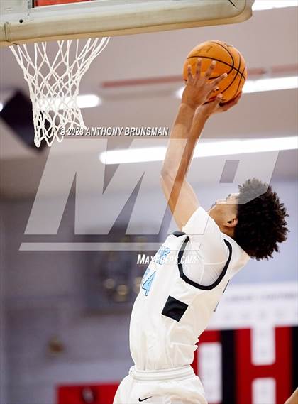 Thumbnail 3 in Burbank vs. Chavez (Cordova Christmas Tournament) photogallery.
