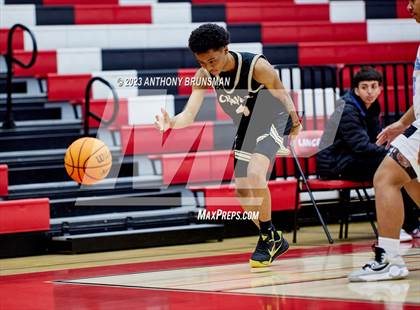 Thumbnail 2 in Burbank vs. Chavez (Cordova Christmas Tournament) photogallery.