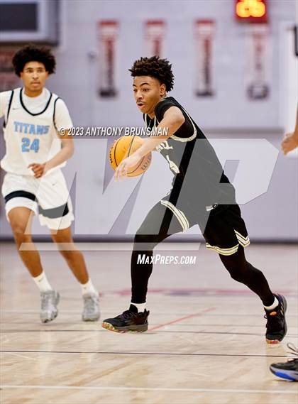 Thumbnail 1 in Burbank vs. Chavez (Cordova Christmas Tournament) photogallery.