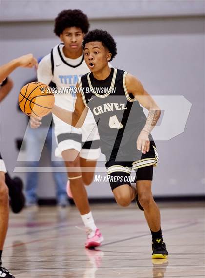 Thumbnail 3 in Burbank vs. Chavez (Cordova Christmas Tournament) photogallery.