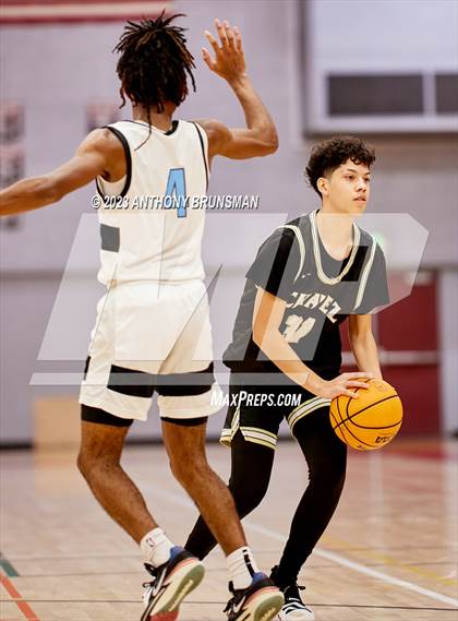 Thumbnail 1 in Burbank vs. Chavez (Cordova Christmas Tournament) photogallery.