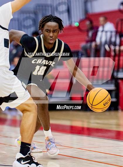 Thumbnail 2 in Burbank vs. Chavez (Cordova Christmas Tournament) photogallery.