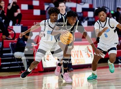 Thumbnail 1 in Burbank vs. Chavez (Cordova Christmas Tournament) photogallery.