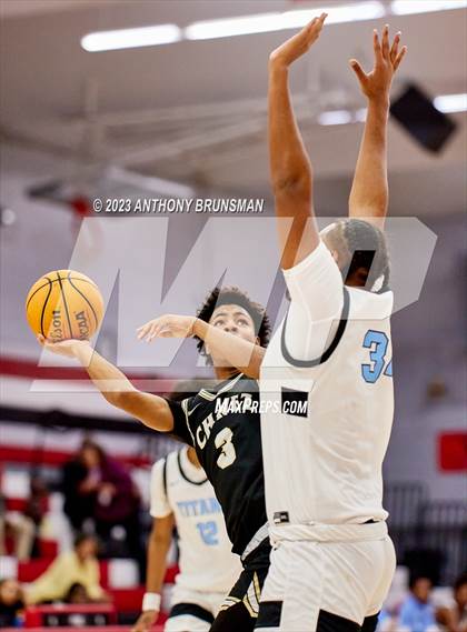 Thumbnail 3 in Burbank vs. Chavez (Cordova Christmas Tournament) photogallery.