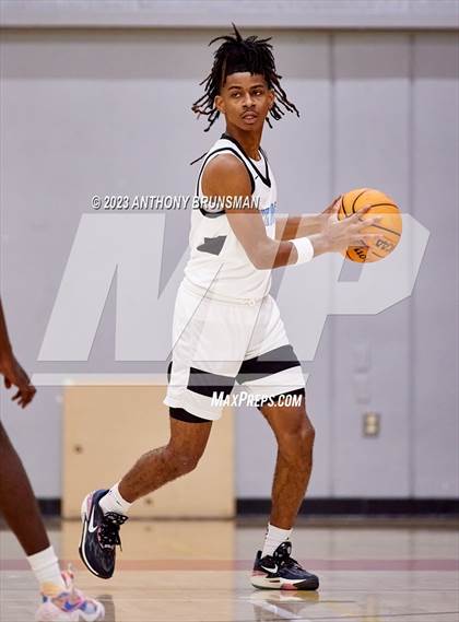 Thumbnail 1 in Burbank vs. Chavez (Cordova Christmas Tournament) photogallery.