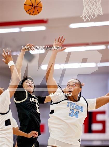 Thumbnail 3 in Burbank vs. Chavez (Cordova Christmas Tournament) photogallery.