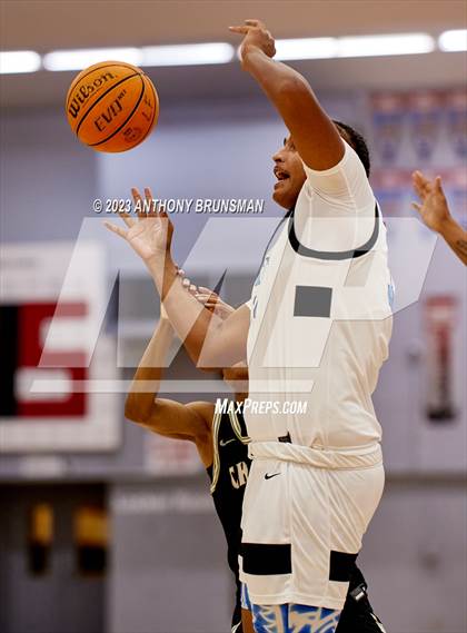 Thumbnail 3 in Burbank vs. Chavez (Cordova Christmas Tournament) photogallery.