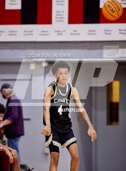 Thumbnail 2 in Burbank vs. Chavez (Cordova Christmas Tournament) photogallery.