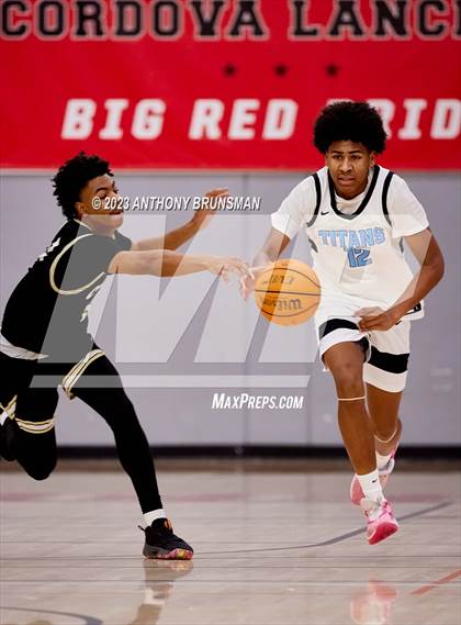 Thumbnail 2 in Burbank vs. Chavez (Cordova Christmas Tournament) photogallery.
