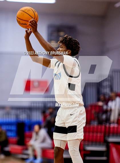 Thumbnail 2 in Burbank vs. Chavez (Cordova Christmas Tournament) photogallery.