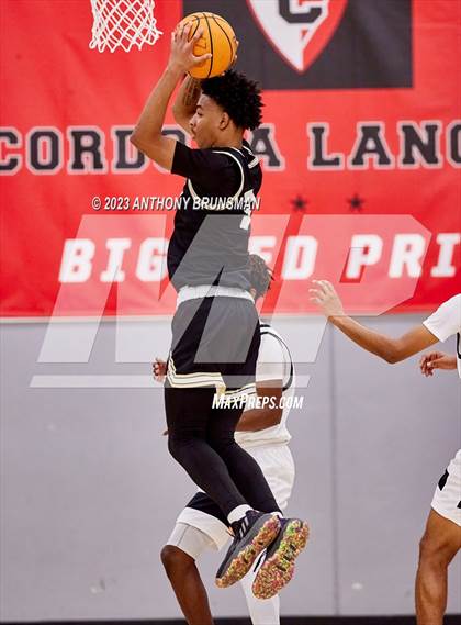 Thumbnail 3 in Burbank vs. Chavez (Cordova Christmas Tournament) photogallery.