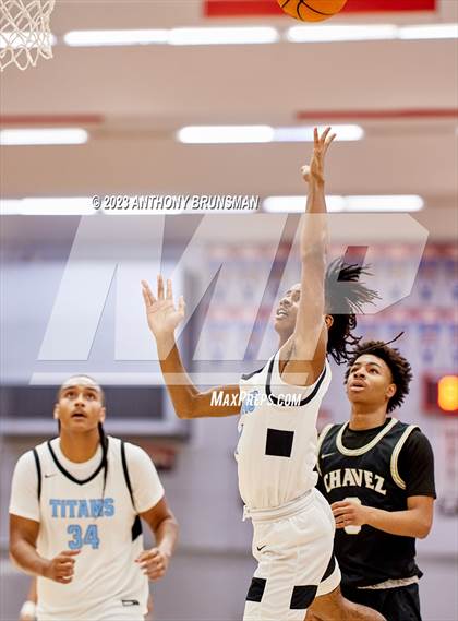 Thumbnail 1 in Burbank vs. Chavez (Cordova Christmas Tournament) photogallery.