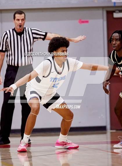 Thumbnail 1 in Burbank vs. Chavez (Cordova Christmas Tournament) photogallery.
