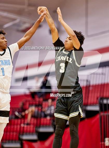 Thumbnail 3 in Burbank vs. Chavez (Cordova Christmas Tournament) photogallery.