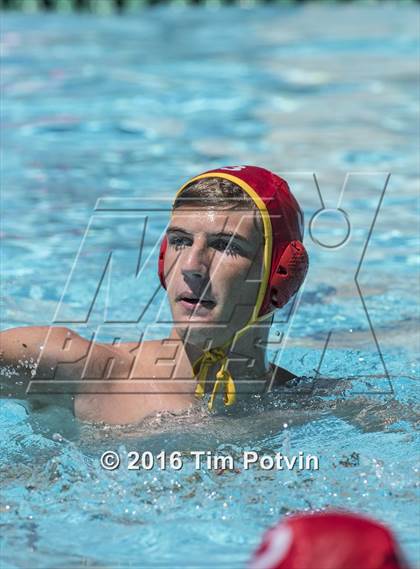 Thumbnail 2 in JV: Hemet vs Elsinore photogallery.