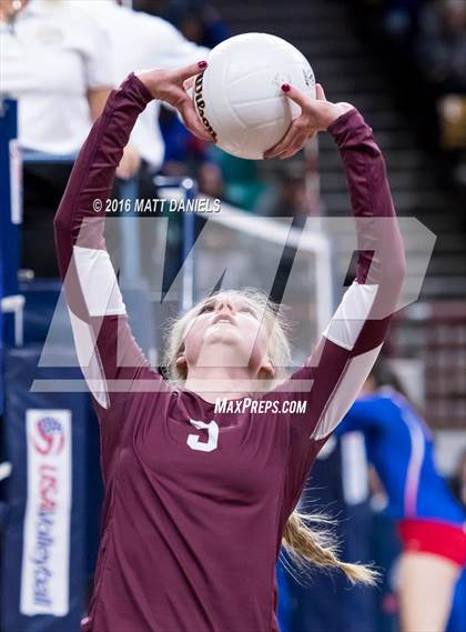 Thumbnail 2 in Cheyenne Mountain vs. Silver Creek (CHSAA 4A Playoff) photogallery.
