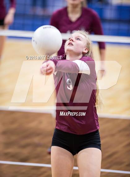 Thumbnail 3 in Cheyenne Mountain vs. Silver Creek (CHSAA 4A Playoff) photogallery.
