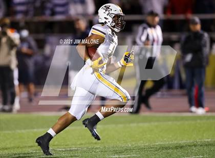 Thumbnail 3 in Saint Francis vs. Bellarmine College Prep photogallery.