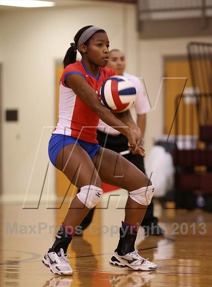Thumbnail 2 in Westlake vs. Pflugerville photogallery.
