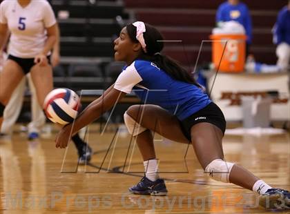 Thumbnail 3 in Westlake vs. Pflugerville photogallery.