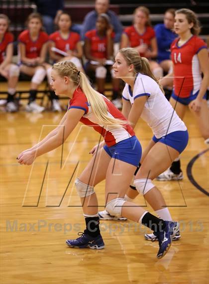 Thumbnail 1 in Westlake vs. Pflugerville photogallery.