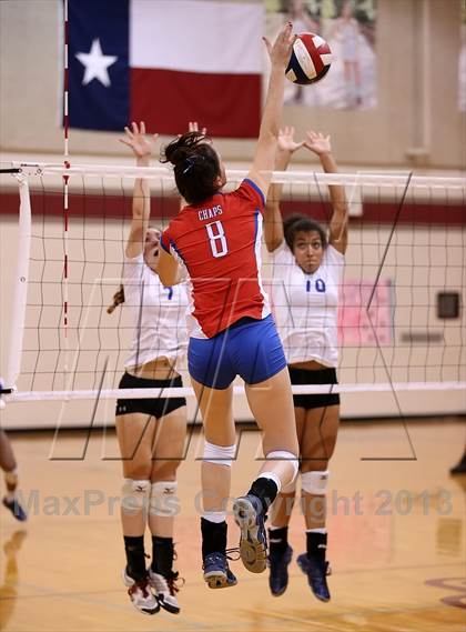 Thumbnail 2 in Westlake vs. Pflugerville photogallery.