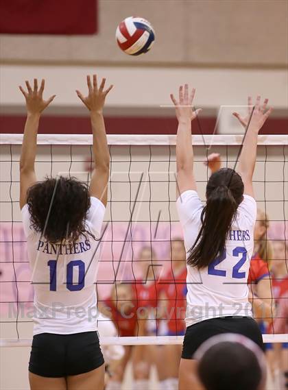 Thumbnail 2 in Westlake vs. Pflugerville photogallery.