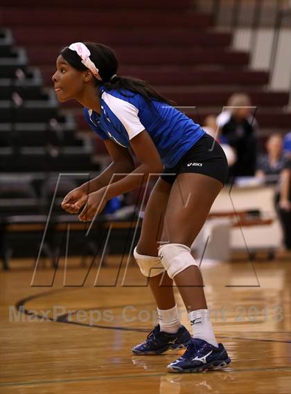 Thumbnail 3 in Westlake vs. Pflugerville photogallery.