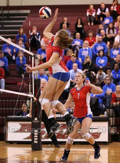 Thumbnail 3 in Westlake vs. Pflugerville photogallery.