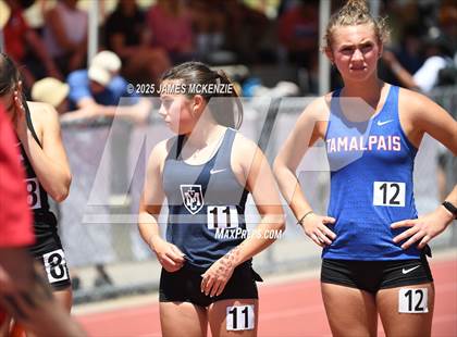 Thumbnail 2 in MCAL Finals (3200 Meters) photogallery.