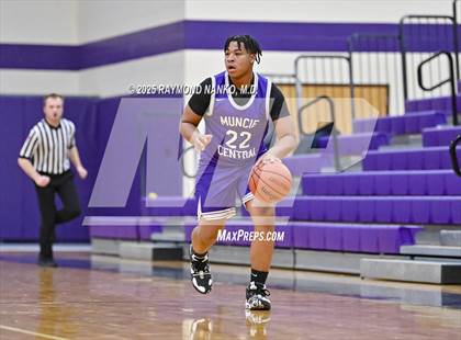 Thumbnail 1 in JV: Muncie Central @ Guerin Catholic photogallery.