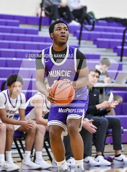 Thumbnail 3 in JV: Muncie Central @ Guerin Catholic photogallery.