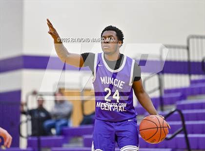 Thumbnail 1 in JV: Muncie Central @ Guerin Catholic photogallery.