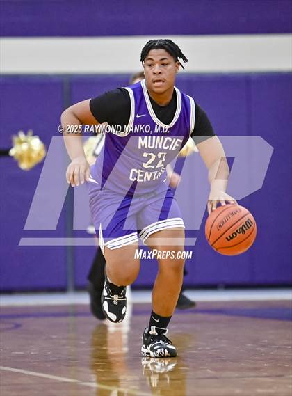 Thumbnail 3 in JV: Muncie Central @ Guerin Catholic photogallery.